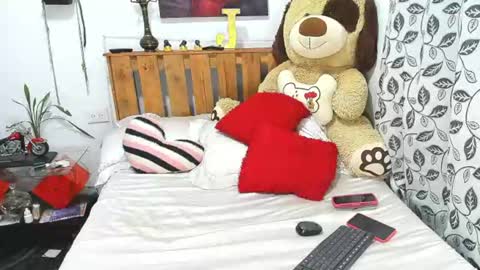 Pamela online show from June 2026 12:30:01 PM