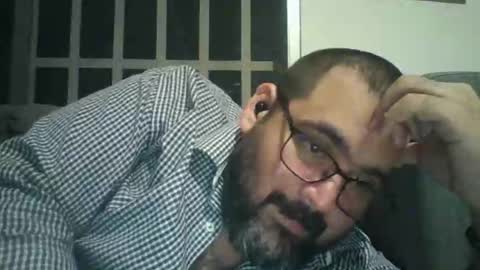 pandaguiar77 online show from April 2026 06:25:01 AM