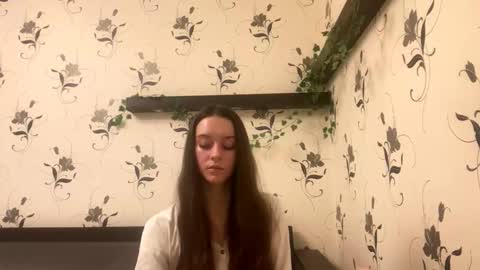 Kate online show from September 2025 09:19:01 PM
