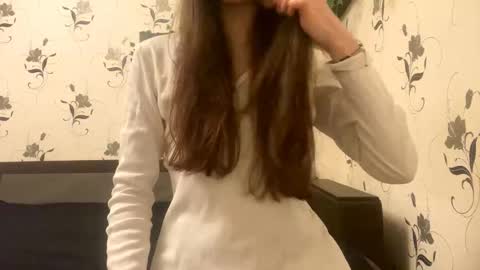 Kate online show from October 2025 09:24:01 PM