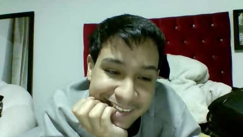 Snapshot of pantymediaslove chatting on November 2025 05:29:01 AM Hi online show from November 2025 05:29:01 AM