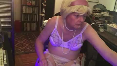 Pantyvioletlace online show from March 2026 03:41:02 AM