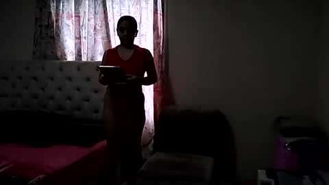 Snapshot of paola_835068 chatting on May 2026 03:18:02 PM Paola 23 and Andres 25 online show from May 2026 03:18:02 PM