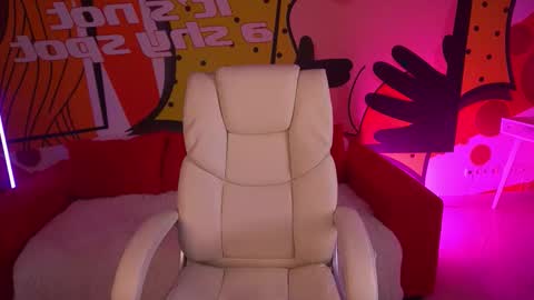 Lia online show from March 2026 02:23:02 PM