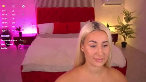 Snapshot of paolamola chatting on July 2026 03:10:01 PM Lia online show from July 2026 03:10:01 PM