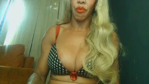 Snapshot of paolla_23cm chatting on July 2026 07:02:02 PM PAOLLA 23CM online show from July 2026 07:02:02 PM