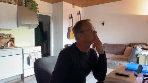 papa_show online show from December 2024 09:24:01 AM