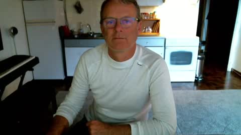 papa_show online show from January 2025 10:41:02 AM