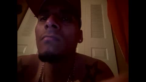 Snapshot of papasitoric0 chatting on February 2026 07:02:02 AM papasitoric0 online show from February 2026 07:02:02 AM