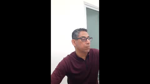 papi2525 online show from March 2026 06:35:02 PM