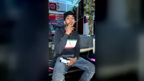 papian0 online show from December 2025 06:31:01 AM