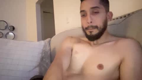 papicubano_guapo23cm online show from December 2024 08:09:02 AM