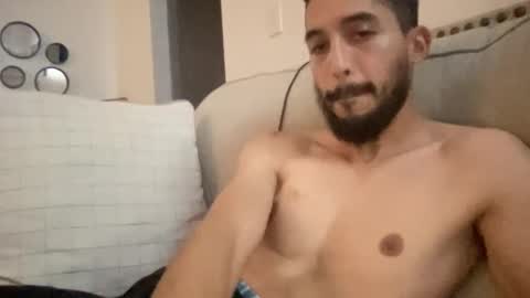 papicubano_guapo23cm online show from September 2025 07:34:01 AM