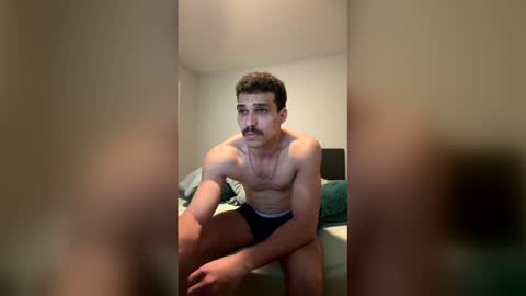 Snapshot of papimaikol020 chatting on April 2026 03:37:01 AM papimaikol020 online show from April 2026 03:37:01 AM