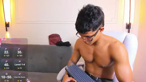 Snapshot of paradise_boy_s chatting on June 2026 01:56:01 PM Ryan And Casper online show from June 2026 01:56:01 PM