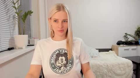 Sasha online show from February 2025 01:25:02 PM