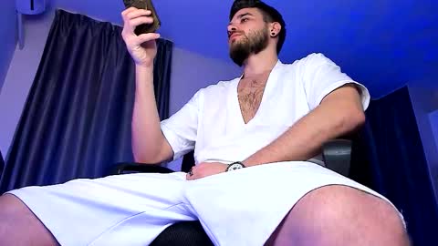 Paris online show from January 2026 01:08:02 AM