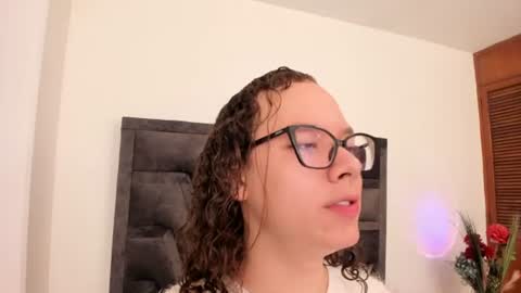 Snapshot of paris_mendez chatting on July 2026 12:19:02 PM PARIS LOVE online show from July 2026 12:19:02 PM