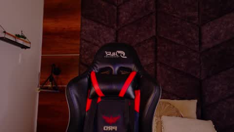 PARIS online show from February 2026 09:04:01 PM