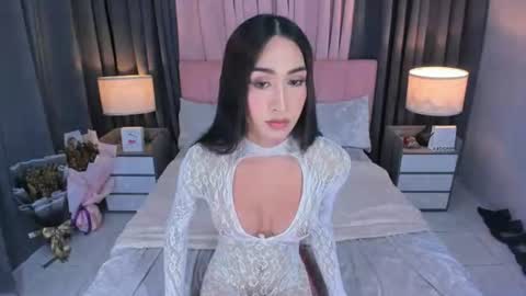 Snapshot of parismilker chatting on June 2026 10:30:01 PM parismilker online show from June 2026 10:30:01 PM