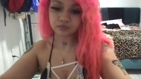 Snapshot of pariswaters_ chatting on June 2026 12:09:02 AM Paris Waters online show from June 2026 12:09:02 AM