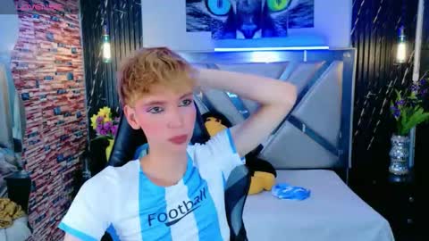 Snapshot of park_jimin1 chatting on September 2025 02:44:02 AM park_jimin1 online show from September 2025 02:44:02 AM