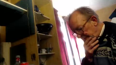 pascal88881 online show from December 2024 12:05:01 PM