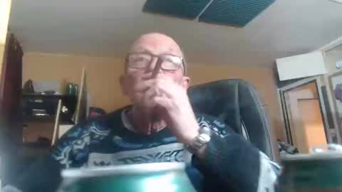 pascal88881 online show from December 2024 06:57:01 PM