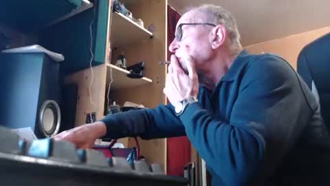 pascal88881 online show from November 2025 01:56:02 PM