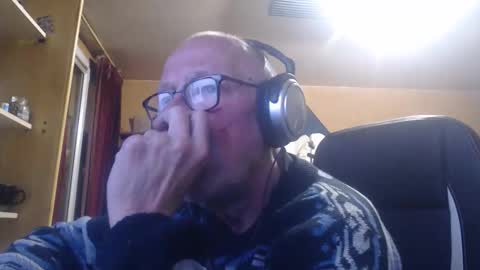 pascal88881 online show from December 2025 02:06:01 AM