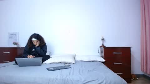 Snapshot of pasionados chatting on October 2025 03:06:02 AM pasionados online show from October 2025 03:06:02 AM