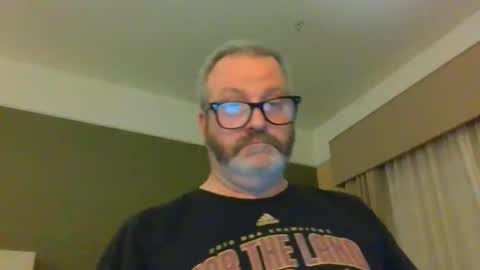 passporttraveler1 online show from January 2025 02:22:02 AM