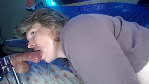 Patchoulisquirtz online show from October 2025 01:42:02 AM