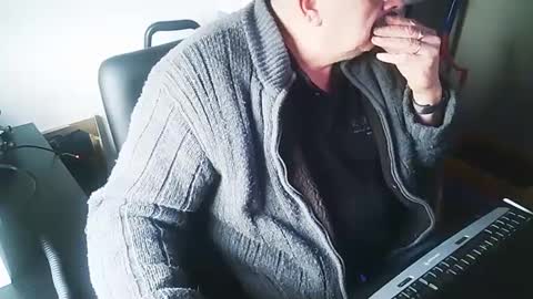 Snapshot of patjeooo chatting on February 2025 08:43:02 AM patjeooo online show from February 2025 08:43:02 AM