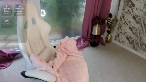 Patricia online show from October 2025 08:44:01 AM