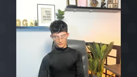 Snapshot of patrick_howland_ chatting on June 2026 03:45:01 AM Patrick online show from June 2026 03:45:01 AM