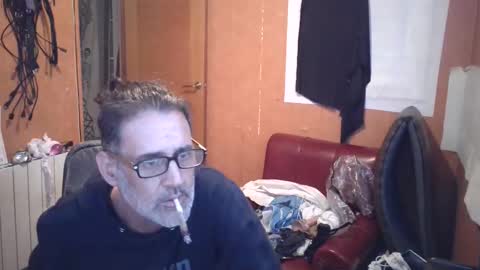 Snapshot of patricktwinslutgirl chatting on April 2026 10:45:01 PM LiaSweetX online show from April 2026 10:45:01 PM