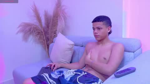 Snapshot of patriickmiller_ chatting on May 2026 07:34:01 PM Patrick online show from May 2026 07:34:01 PM