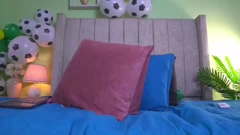 Snapshot of patty_m chatting on June 2026 12:04:02 PM patty online show from June 2026 12:04:02 PM