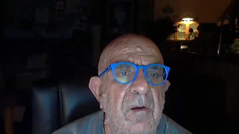 Snapshot of patvac chatting on April 2026 04:43:02 PM patvac online show from April 2026 04:43:02 PM