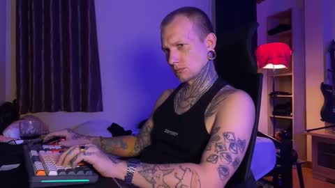 Snapshot of paul_razor chatting on February 2026 12:59:02 PM Paul online show from February 2026 12:59:02 PM