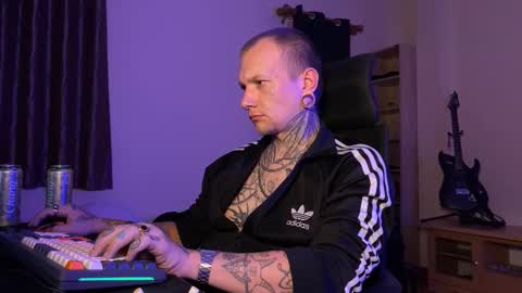 Snapshot of paul_razor chatting on February 2026 05:19:02 PM Paul online show from February 2026 05:19:02 PM