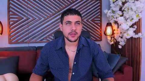 Paul Rivera online show from November 2025 10:03:02 PM