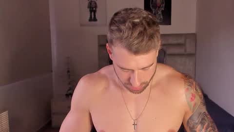 PAUL ROGER online show from October 2025 10:32:02 PM