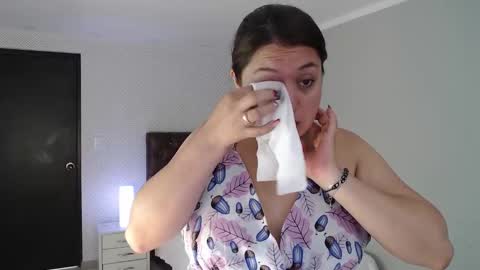 Snapshot of paula_anderson_ chatting on December 2024 12:05:01 PM PAULA online show from December 2024 12:05:01 PM