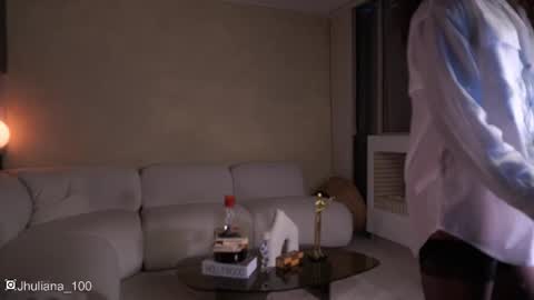 Paula online show from December 2025 10:30:02 PM