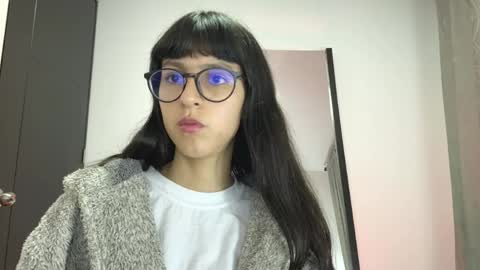 Snapshot of paulainblue chatting on June 2026 05:08:01 AM online show from June 2026 05:08:01 AM