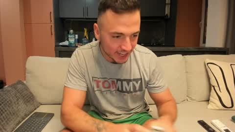 paulblack021 online show from April 2026 11:24:02 PM