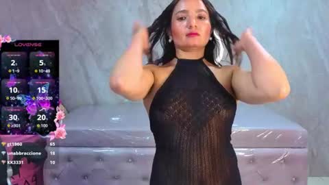 Snapshot of paulette37_a chatting on June 2026 12:32:02 AM Paulette online show from June 2026 12:32:02 AM