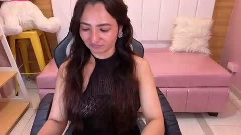 Snapshot of paulette37_a chatting on July 2026 12:52:01 PM Paulette online show from July 2026 12:52:01 PM